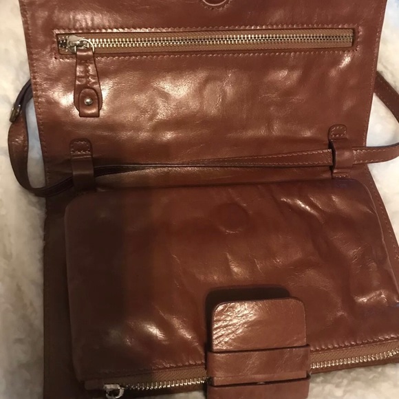 Asile LeatherLook Handbag removable zippered pouch - Picture 3 of 9